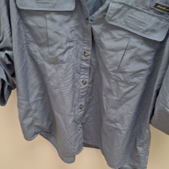 Eddie Bauer Light Blue Casual Button-Down Shirt- EUC - Picture 4 of 6